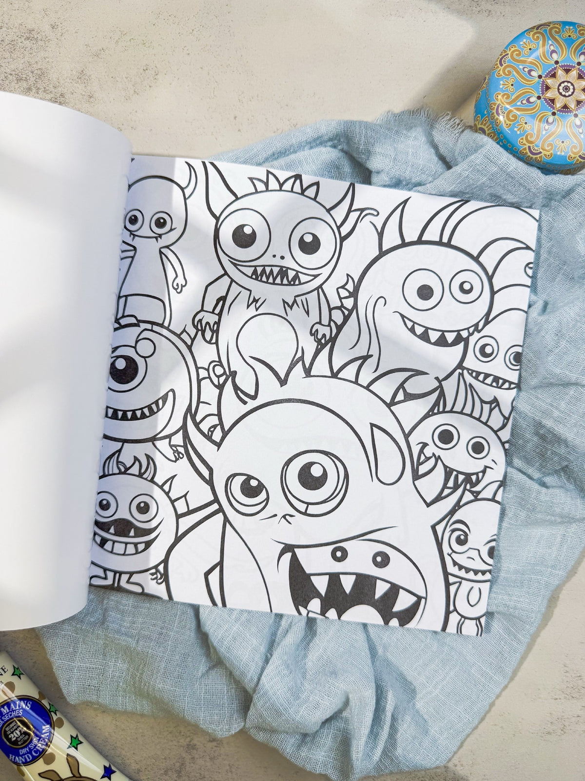 دفتر تلوين doodle monster