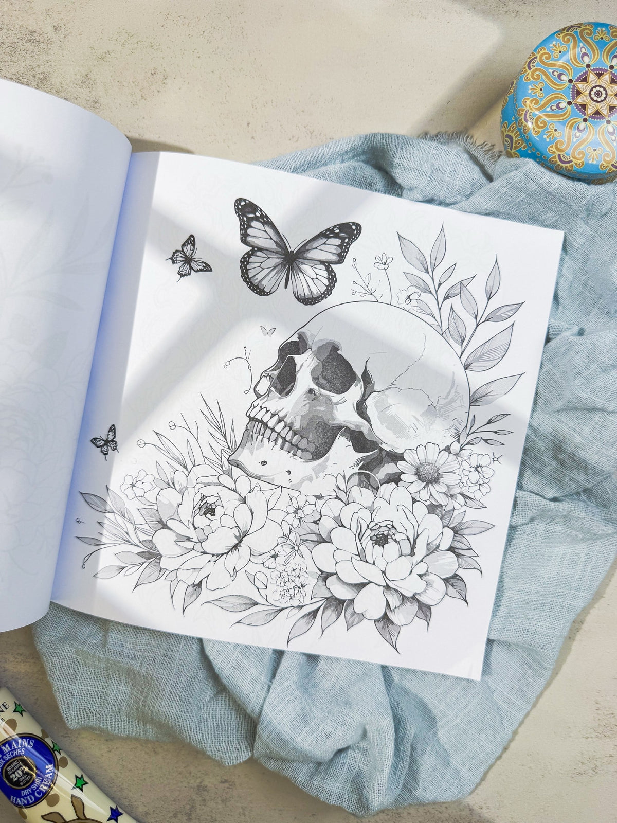 دفتر تلوين skull pattern