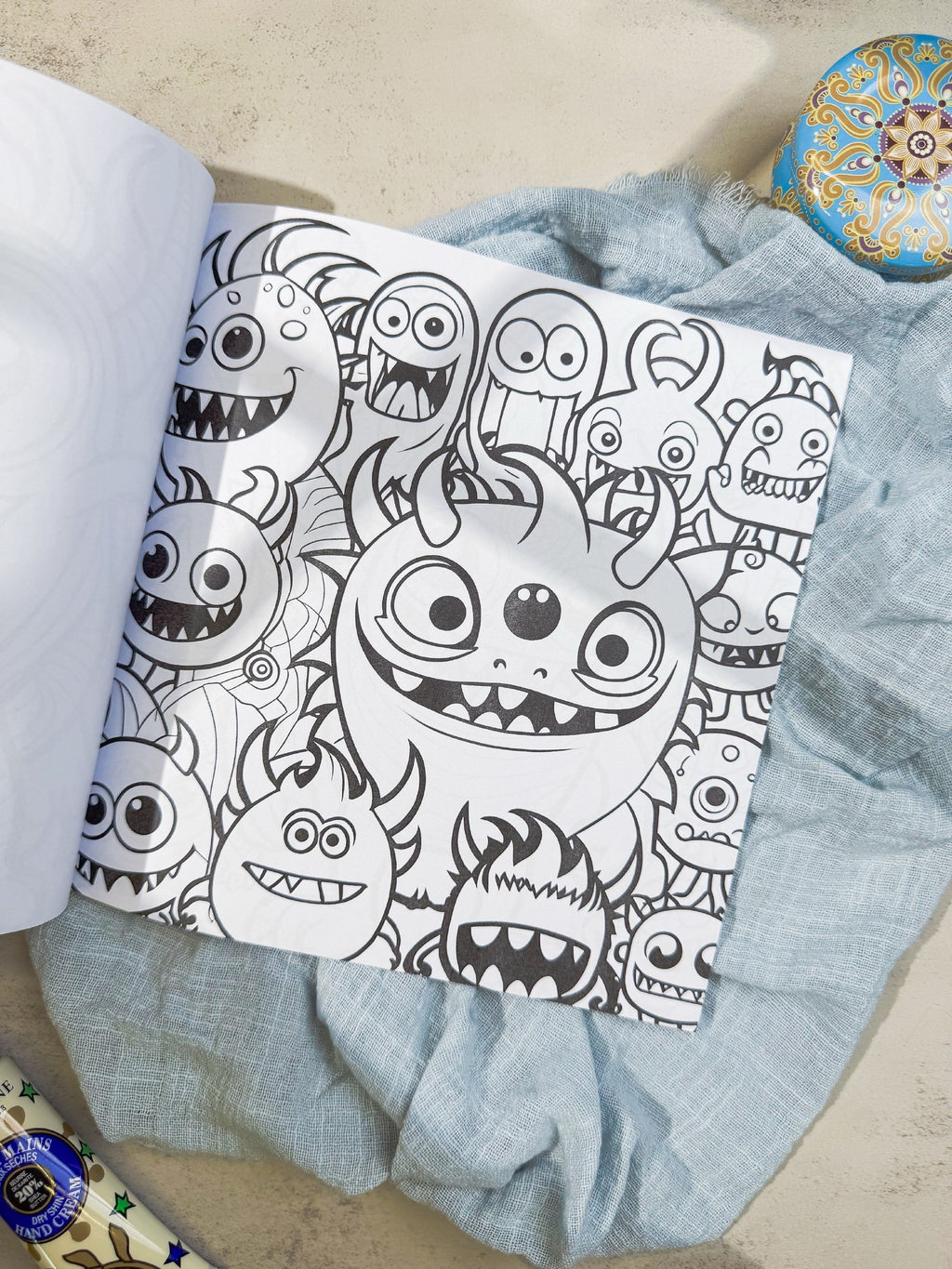 دفتر تلوين doodle monster