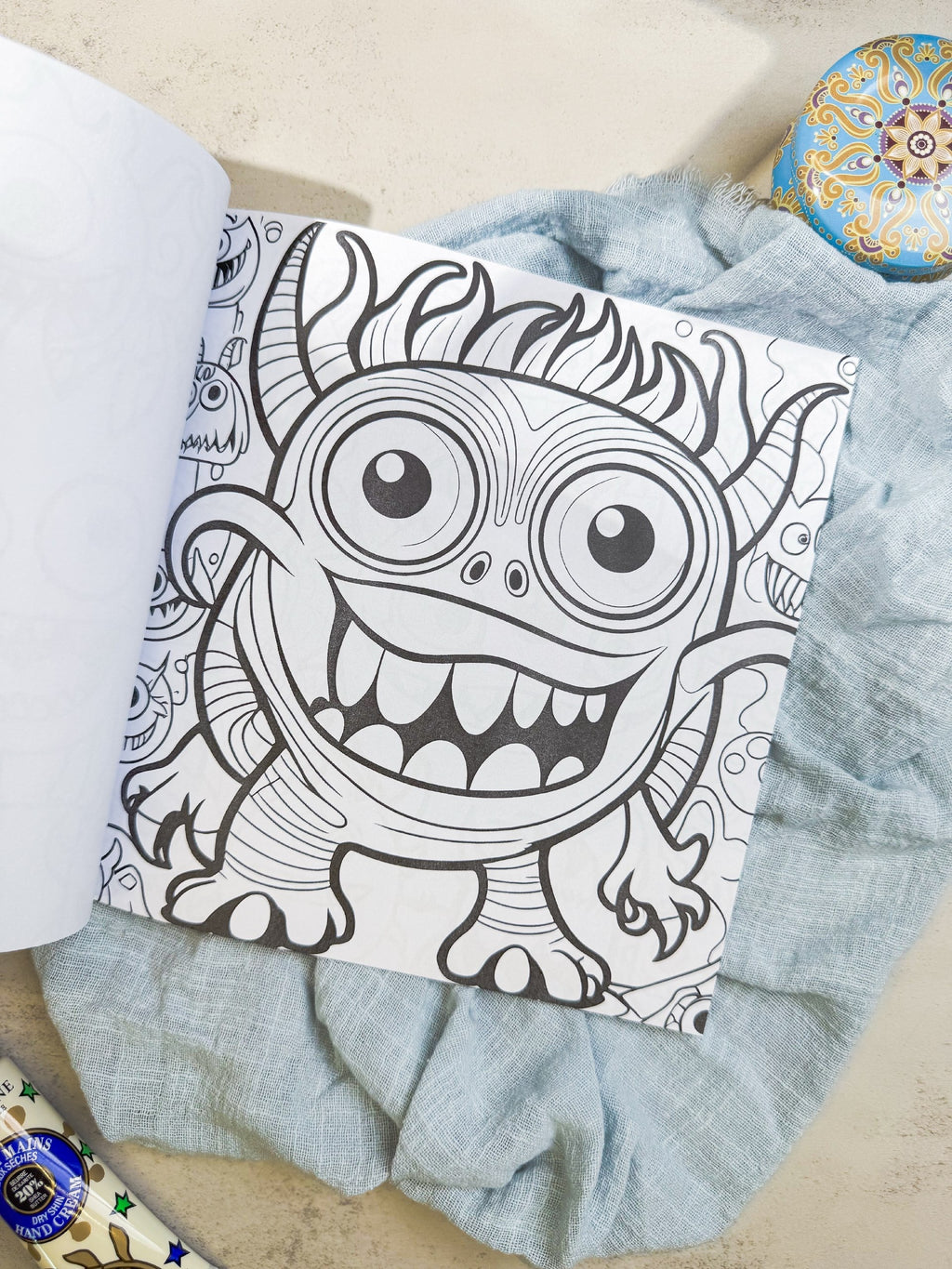دفتر تلوين doodle monster
