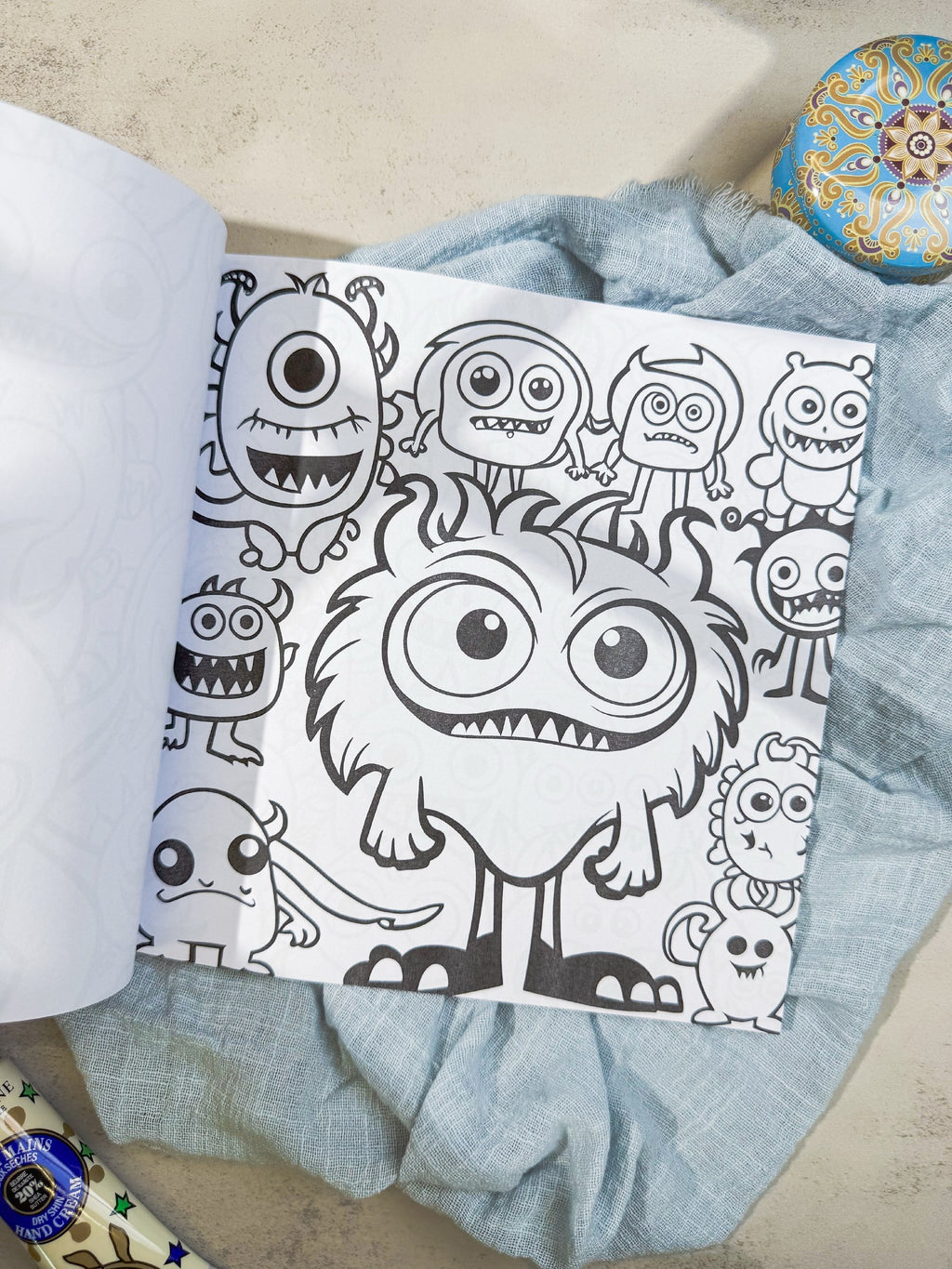 دفتر تلوين doodle monster