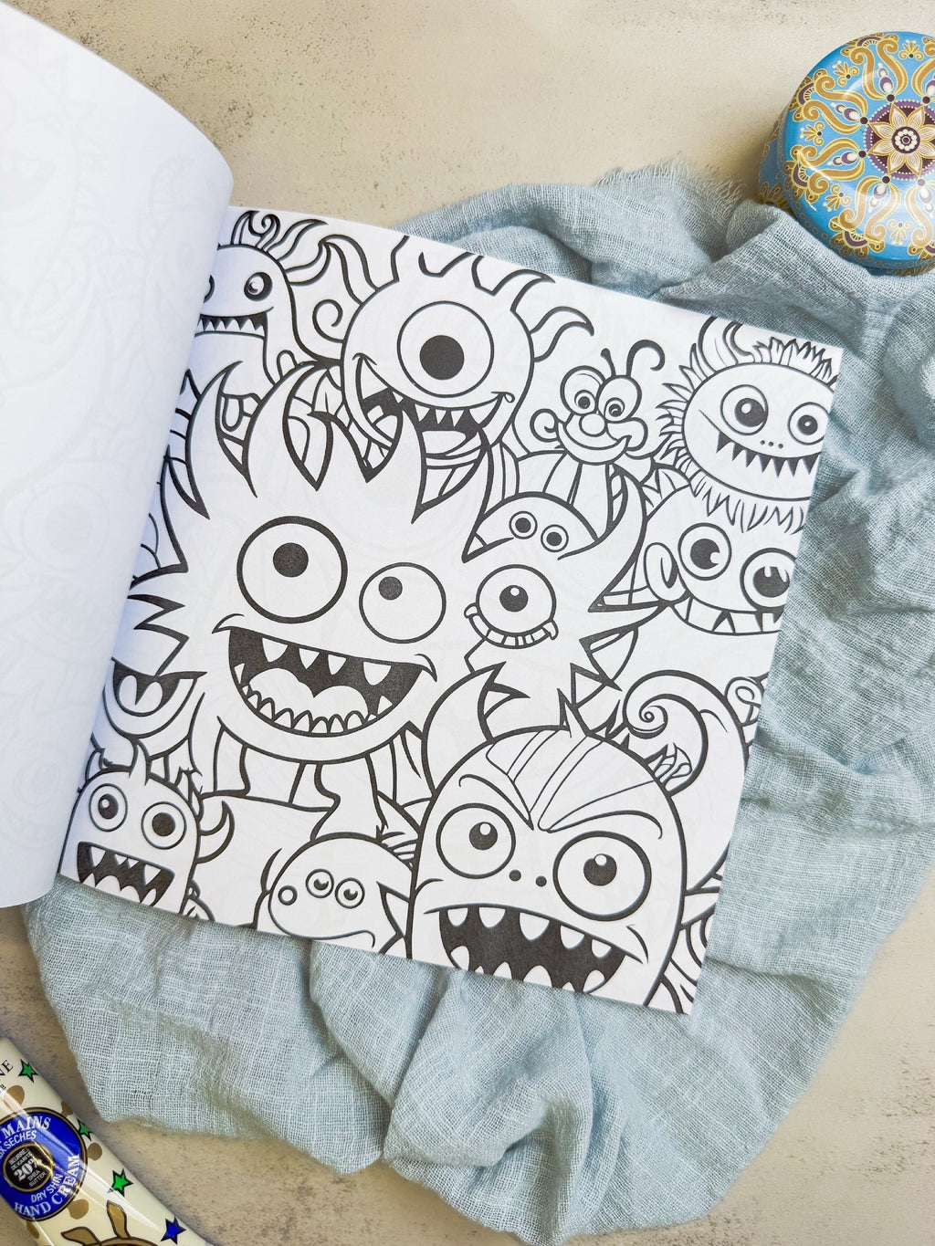 دفتر تلوين doodle monster