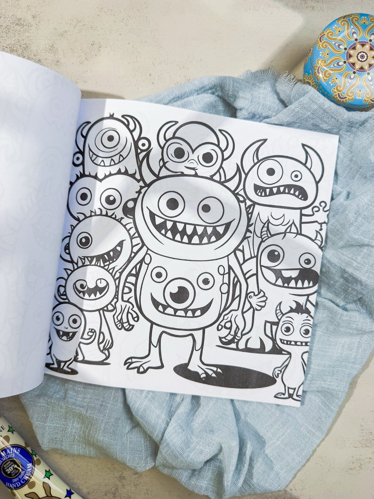 دفتر تلوين doodle monster